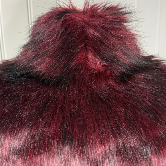 BCBGeneration Faux Fur Vest Sz Medium - Picture 6 of 12